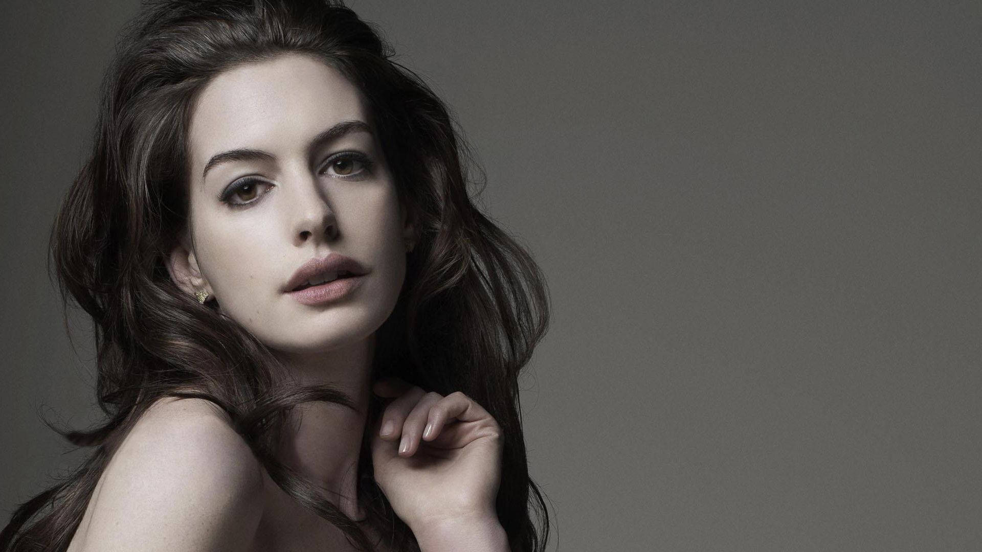 Anne Hathaway Baggrunde