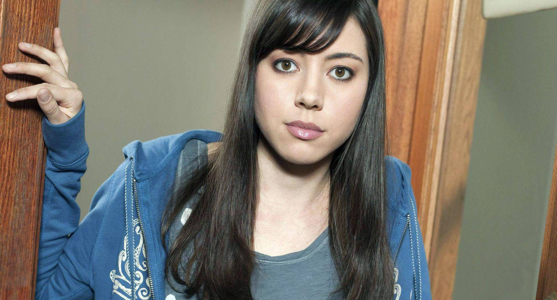 Aubrey Plaza As April Ludgate Wallpaper