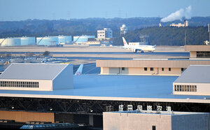 機能強化へ拡張が進む成田空港=2025年1月23日午後4時33分、成田空港、小林誠一撮影