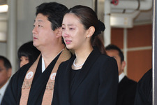 北川景子、恩師・森田芳光との別れに号泣　織田裕二らも参列 画像