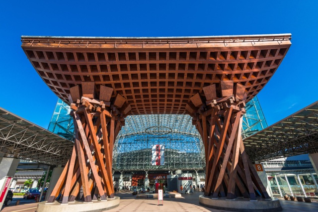 JR金沢駅 (鼓門・もてなしドーム)