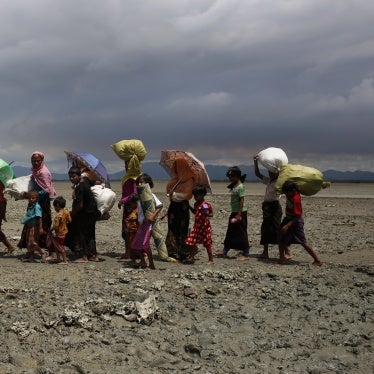 Rohingya refugees heading toward a camp at Teknaf, Bangladesh, September 13, 2017. 