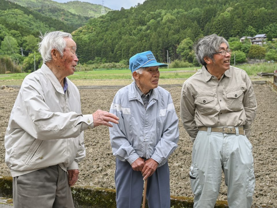 鬼籠野地区、川東の鬼籠野公民館にて