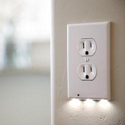 lux light sensor outlet