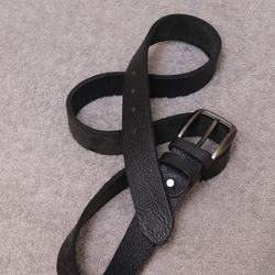 pitch black leather belt