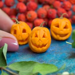 tutorial miniature halloween pumpkins with polymer clay | dollhouse miniatures