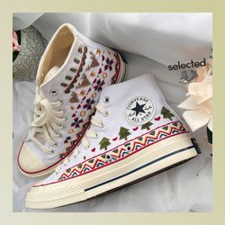 christmas tree embroidered converse, converse custom christmas, christmas shoes chuck taylor 1970s, converse embroidered