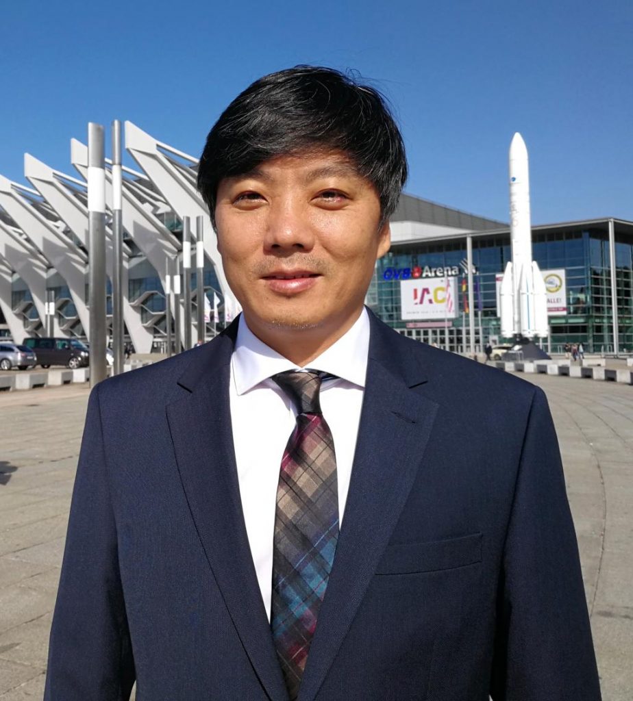 Bisheng Yang , Co-Chair