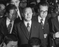 田中角栄首相が辞任表明