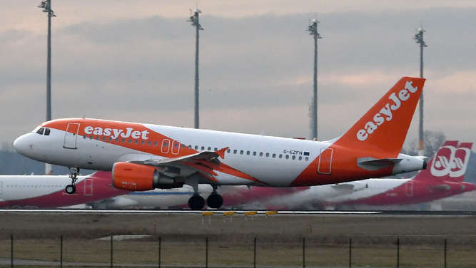 Explosion an Bord: E-Zigaretten verursachen Chaos bei EasyJet-Flug