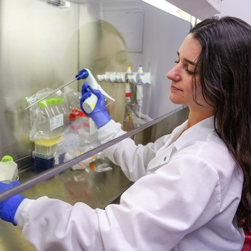 Rutgers camden graduate student working in the lab