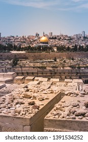 JERUSALEM, ISRAEL - APRIL, 2018: Mount of Olives, jewish cemetery jerusalem, Israel Redaksjonelt arkivfotografi