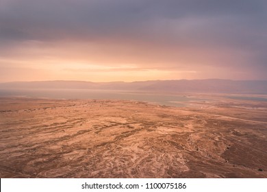 Masada sunrise with view on the dead sea in Israel Arkivfotografi