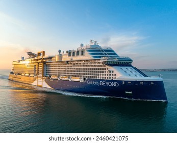 Southampton, UK 21st April 2022 Celebrity Cruises Celebrity Beyond arriving at Southampton,  aerial view, fotografie de stoc