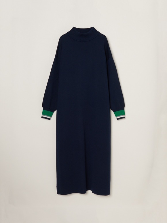 Wool outfit high neck dress