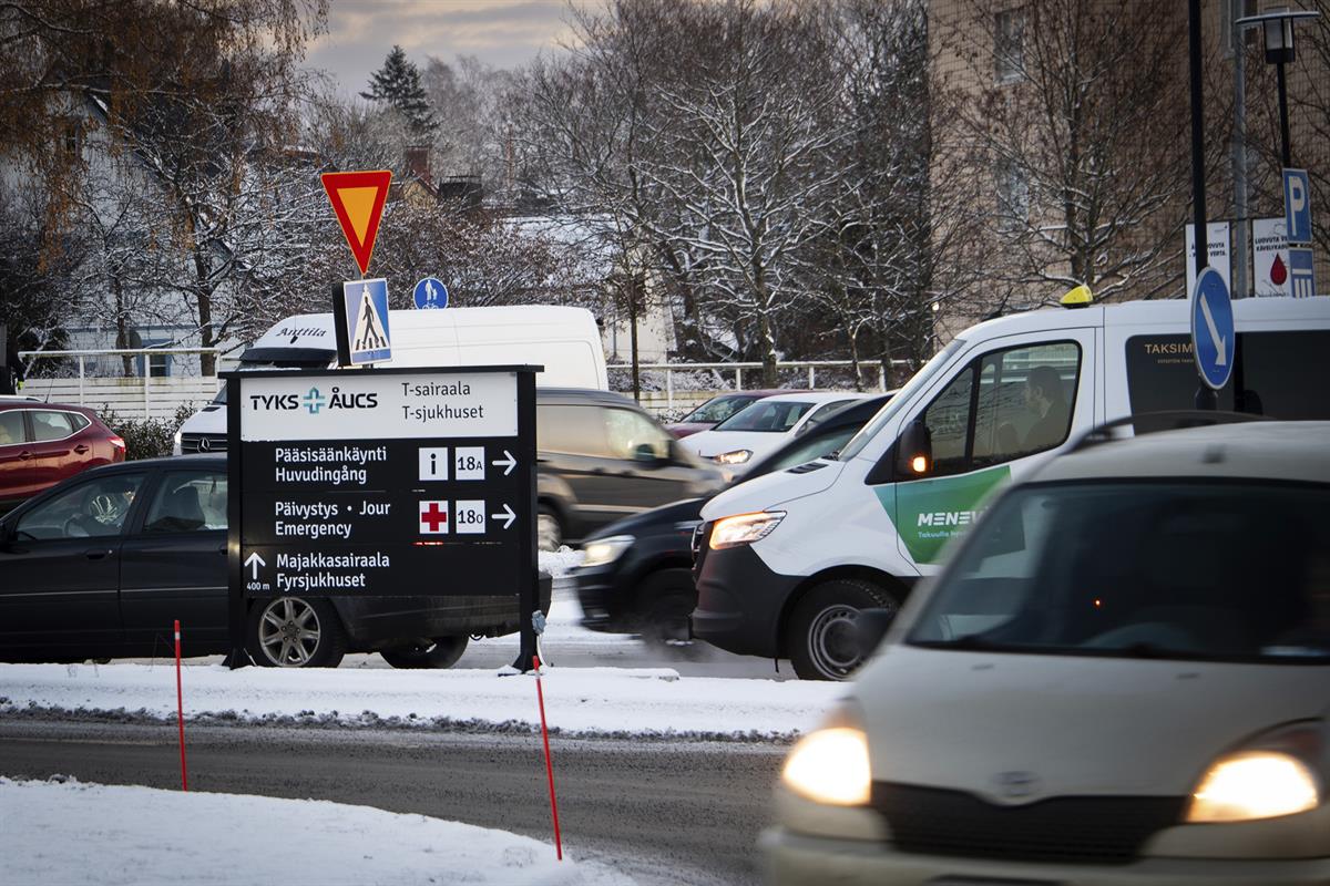 Kela-kuljetuksia välittävät Varsinais-Suomessa Menevä ja Taksi Helsinki.