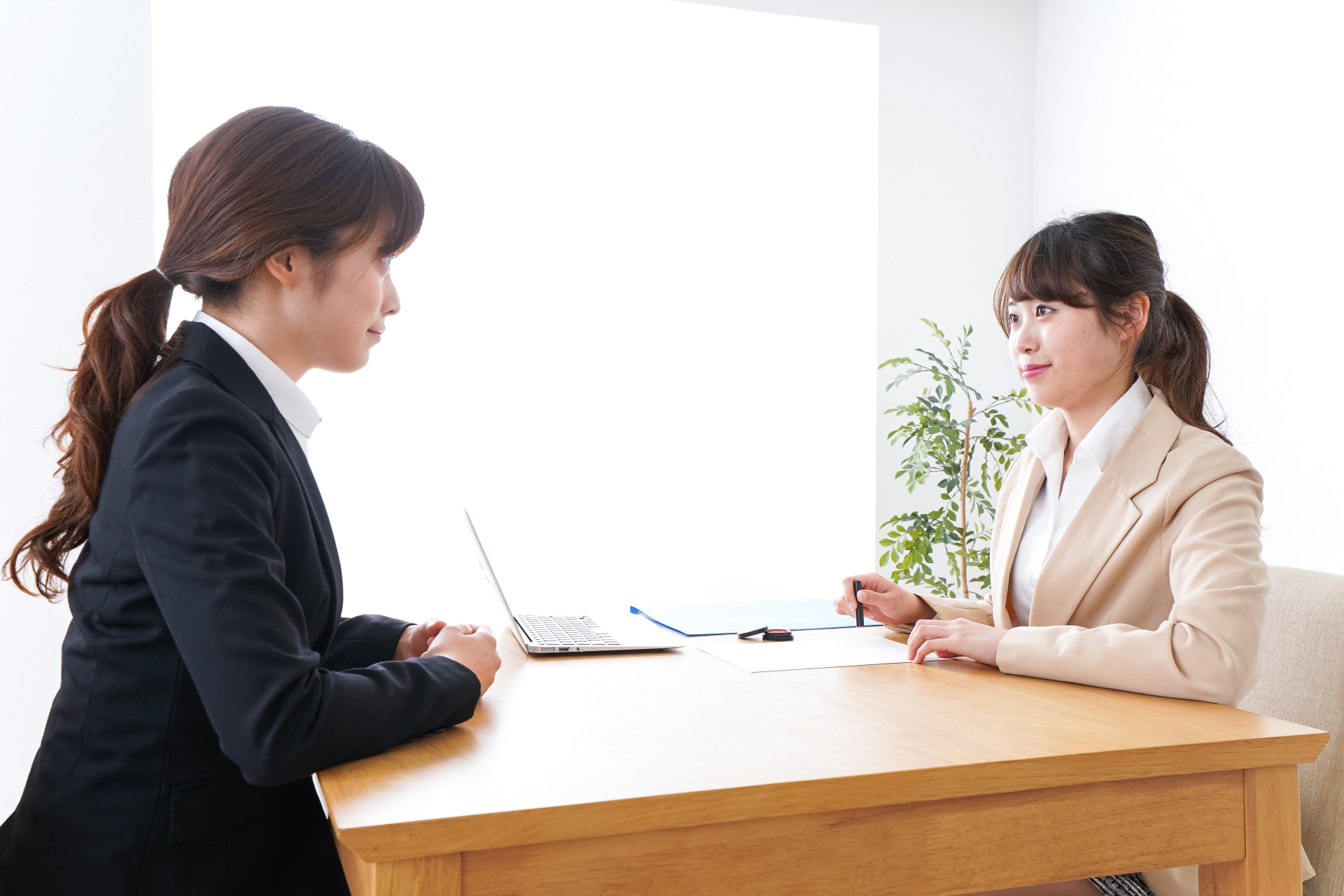 副業可能な会社への転職を希望しますか？