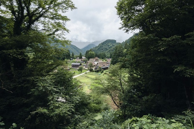 【画像】田舎の結婚式がこんな感じってマジ？