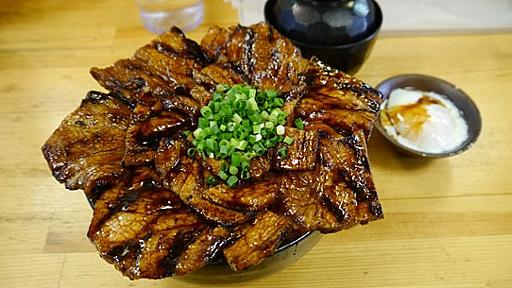 肉でご飯が見えない人気の豚丼店！ その名も「豚野郎」