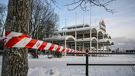 脱走のチンパンジー3頭射殺 スウェーデン動物園