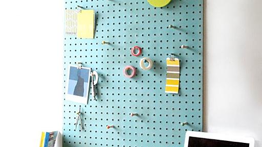 手軽に「フック収納」が作れる壁面ボード【PegBoard】