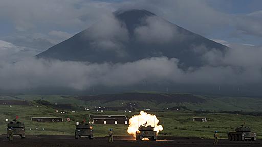 「防衛費の増額」は日本が戦争に巻き込まれるリスクを高めるだけだ──英研究者が警鐘 | 中国や北朝鮮は本当に危険なのか　