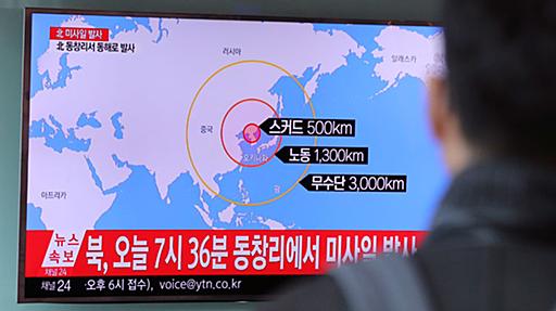 北朝鮮、日本海に向け弾道弾4発発射